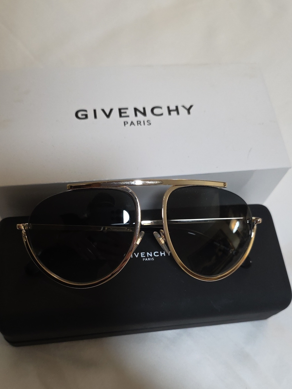 Givenchy Men’s Gold Frame with Black Lenses Sunglasses